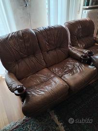 Divano 140 x 100 + poltrona 100 x 100