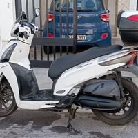 Kymco People 125 GTi