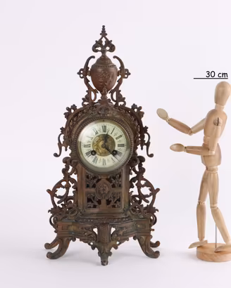 Orologio da Appoggio in Stile Eclettico