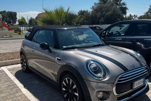 Mini cooperd d cabrio, stile inconfondibile e ful.