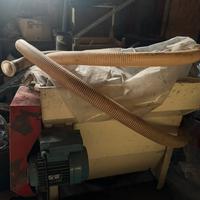 Macchina pigiatrice per uva