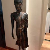 Statua Buddha in legno, in piedi, altezza 150cm