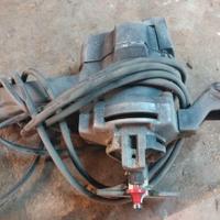 Rifilatore verticale