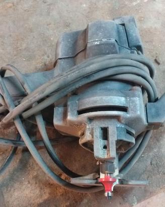 Rifilatore verticale