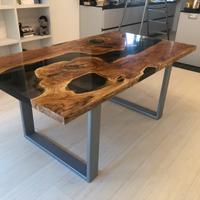 Arredo in legno massello