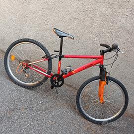 BICICLETTA BTWIN AMMORTIZZATA 24 POLLICI 
