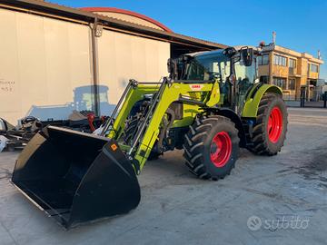 Trattore Claas Arion 470
