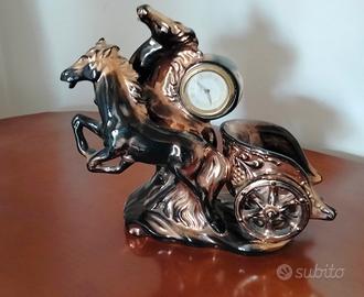 Cavallo sopra mobile 