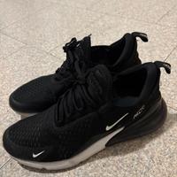 Scarpa Nike 270 nere