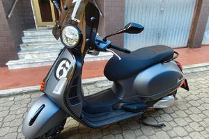 Vespa 310 GTS hpe