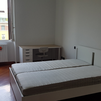 Ampia e luminosa stanza singola