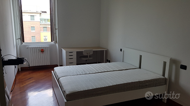 Ampia e luminosa stanza singola