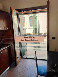 Frascati bilocale arredato con balcone