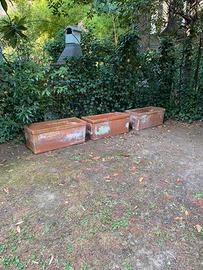 Vasi fioriere per esterni in terracotta
