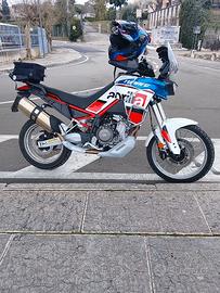 Moto Aprilia tuareg