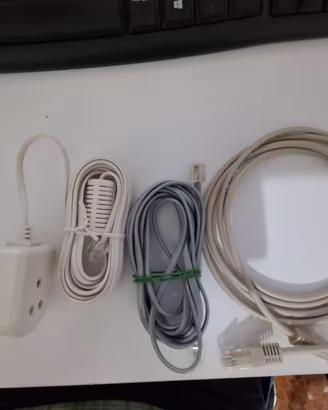 Spina e cavi telefonici/internet
