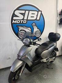 Aprilia Scarabeo 300