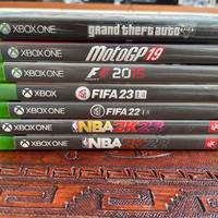 Lotto di 7 videogiochi per XBOX ONE