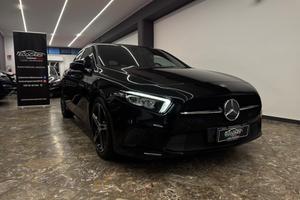Mercedes-benz A 180 d 7g DCT Night Edition Sport 2