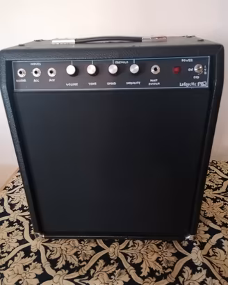 Amplificatore chitarra 