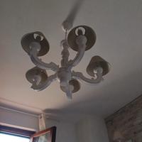 Lampadario in legno shabby 