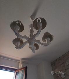 Lampadario in legno shabby 