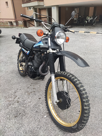 Suzuki DR 500s