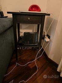 Comodino Hemnes Ikea