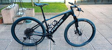 Occsionissima Ebaik Focus Raven 2 in carbonio