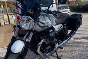 Moto Guzzi V7 850 special