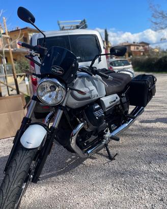 Moto Guzzi V7 850 special