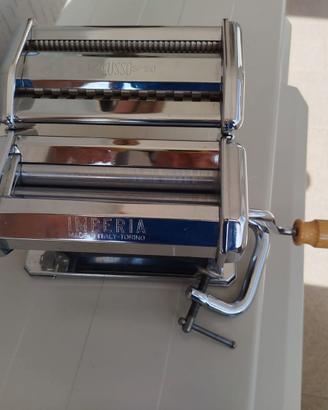 macchinetta  per  la  pasta  marca  Imperia