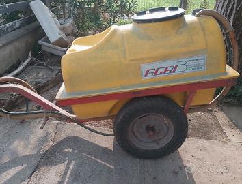 Botte agricola irroratrice 300 litri con pompa