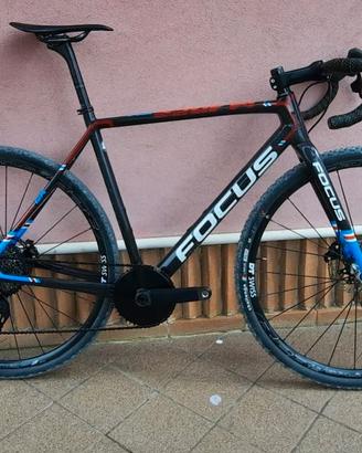 bici gravel ciclocross Focus Mares sram xplr 12v