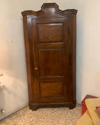 Angoliera arte povera