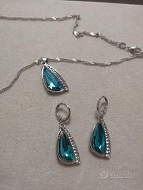 parure collana e orecchini color verde acqua 