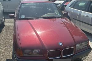 BMW E36 320i allestimento interno m