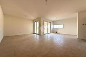 4 LOCALI A MOGLIANO VENETO