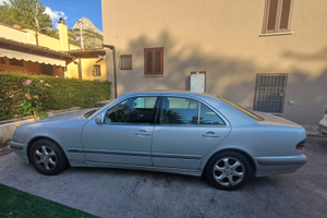 Mercedes E 220 CDI Avantgarde Comand