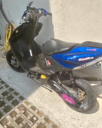 Yamaha aerox 50cc (70)