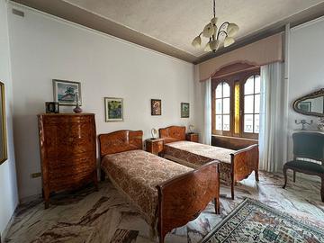 Camera da letto vintage anni 50/60