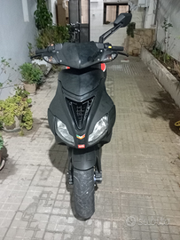 Aprilia sr factory t