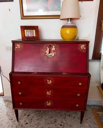 Mobile decoupage