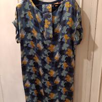 abito a fiori di seta