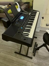 Tastiera musicale Yamaha PSR-E473