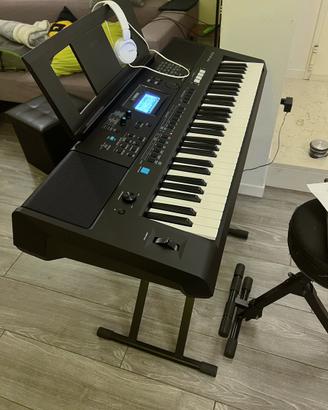 Tastiera musicale Yamaha PSR-E473