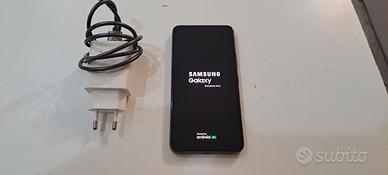 Samsung Galaxy S22 5G - 128GB Black - 8 Gb Ram