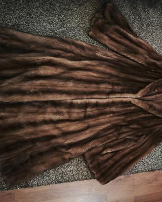 pelliccia marrone saga mink - ranched mink
