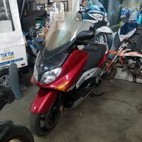Yamaha Tmax 