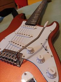 Chitarra elettrica e amplificatore come nuovi 